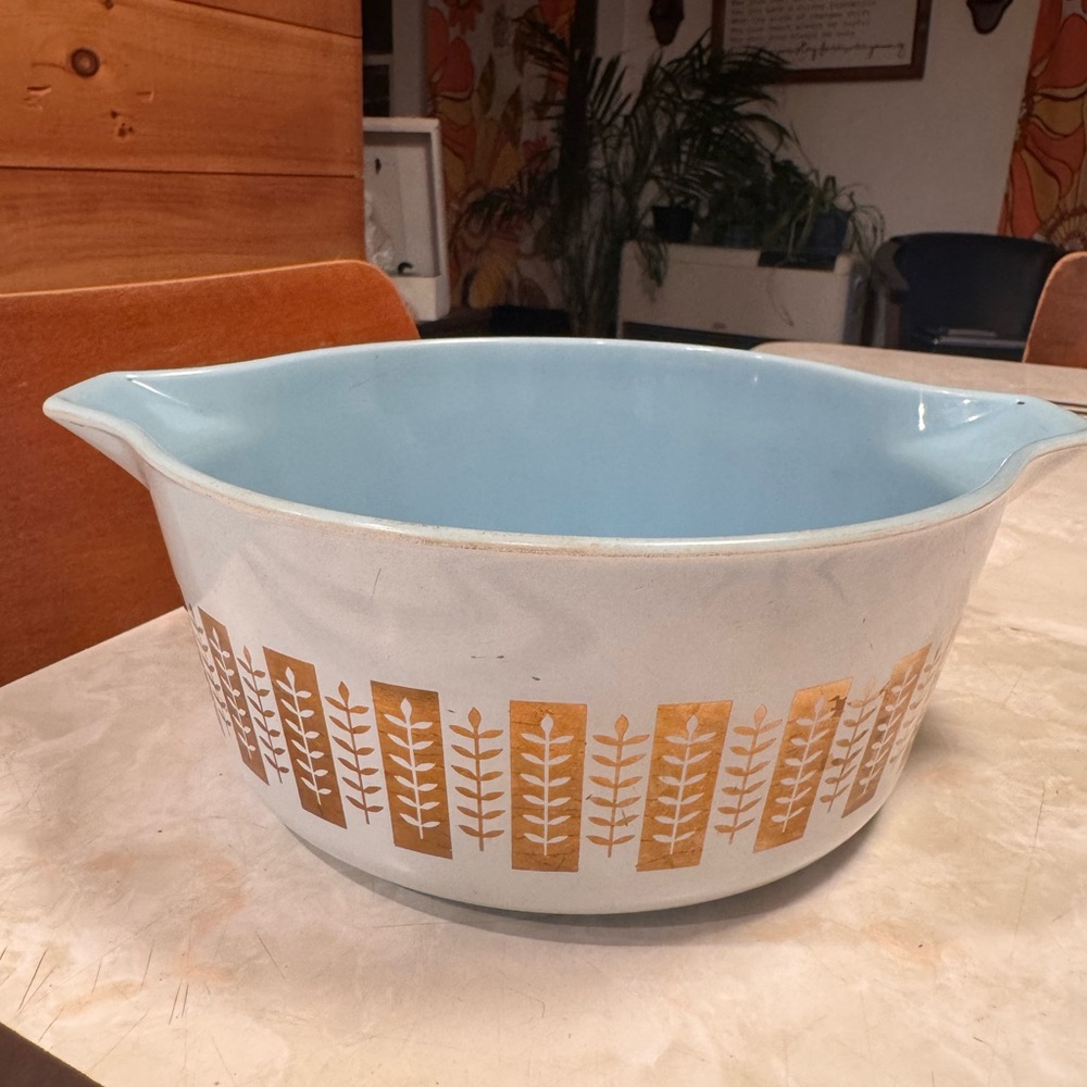 Pyrex Vintage Blue and Gold Mixing Bowl